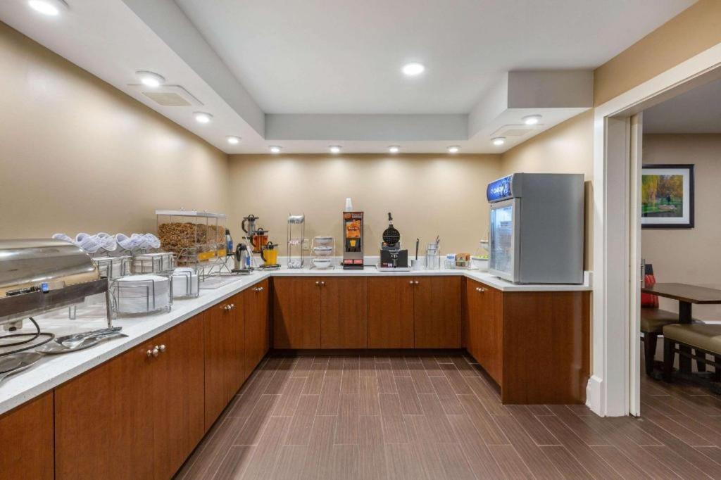 Comfort Inn Danvers - Boston North Shore Exteriör bild